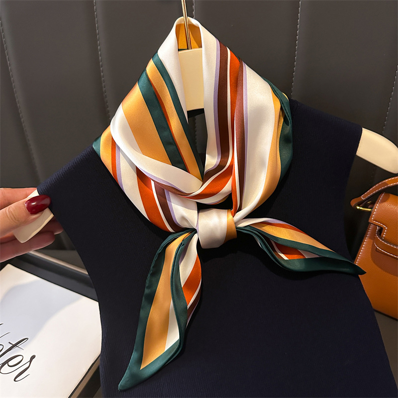 Nueva bufanda de seda de sarga - Luxury Bags To Sell reseña y precio